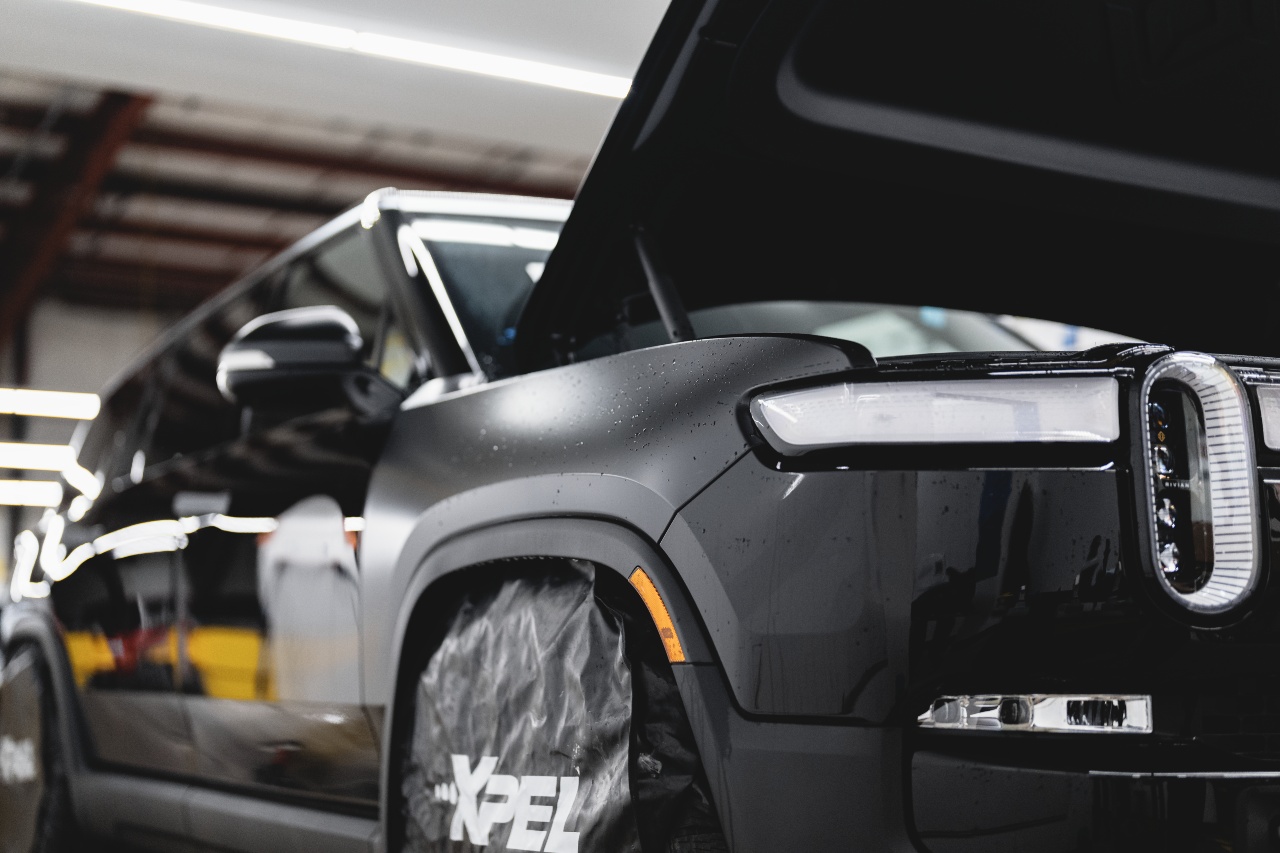 Rivian Offers Free XPEL STEALTH PPF on Select R1S and R1T 